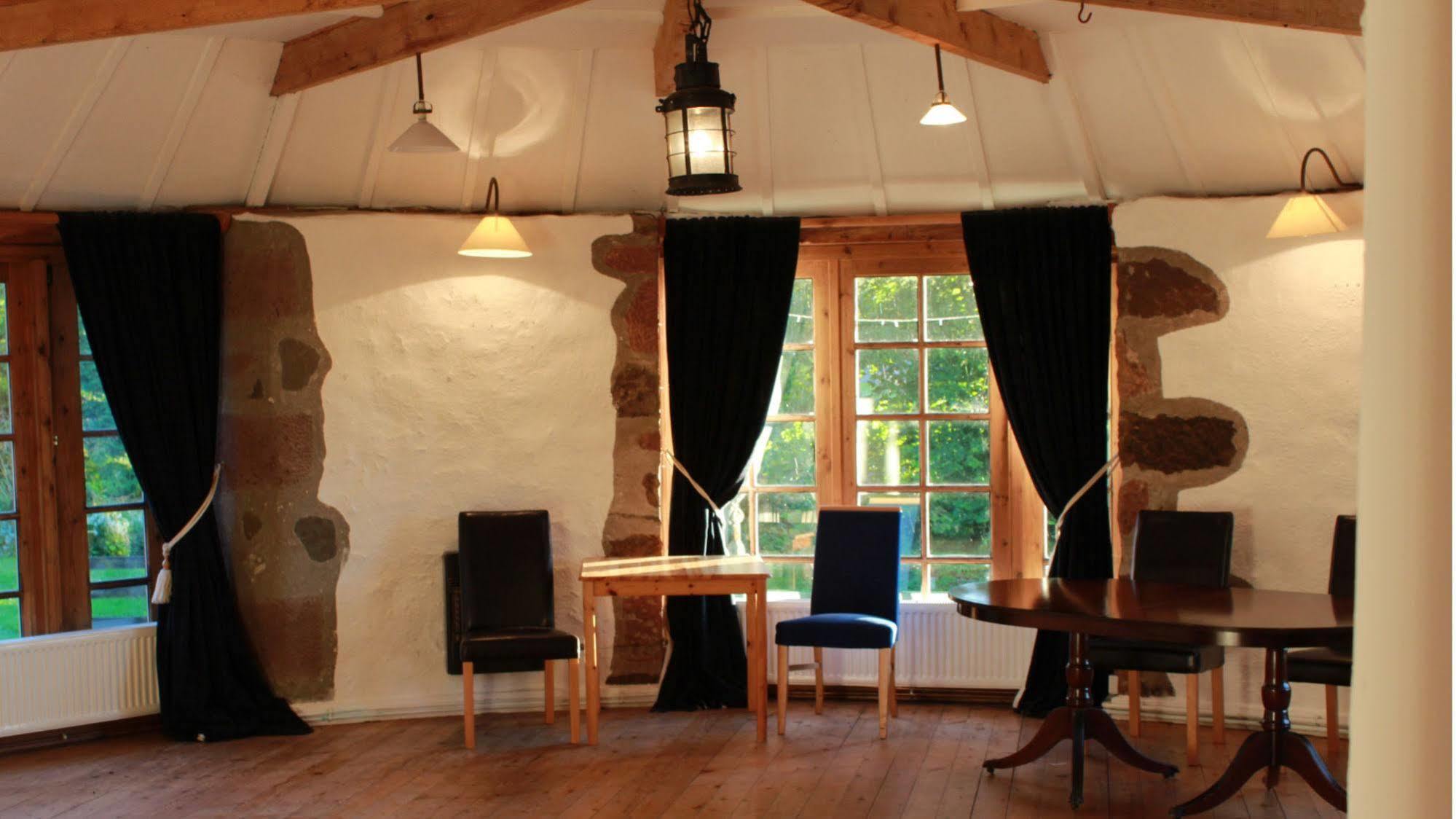 Lodge At Lochside Bridgend of Lintrathen Dış mekan fotoğraf